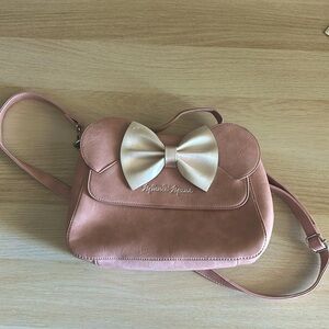 Pink Minnie Mouse crossbody loungefly purse - used